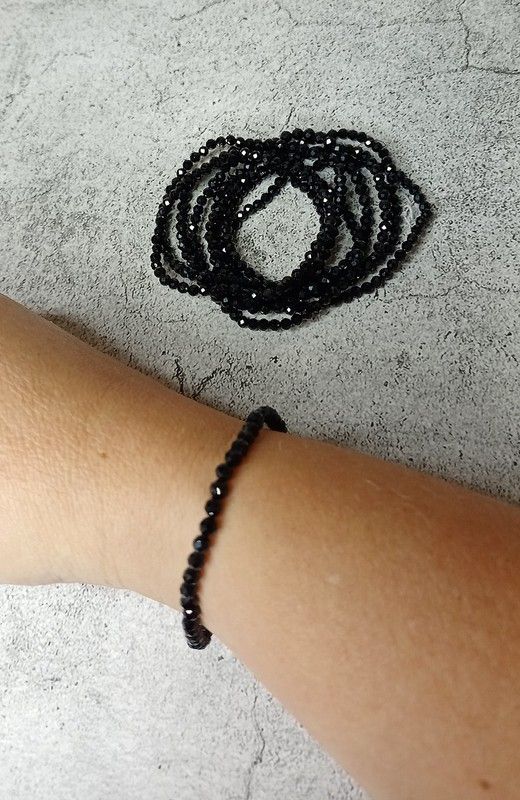 Pulsera de Espinela con cuentas facetadas de 4 mm