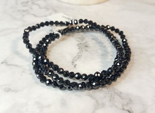 Pulsera de Espinela negra facetada 4 mm