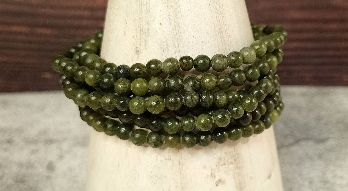 Pulsera de Jade nefrita 4 mm bola lisa