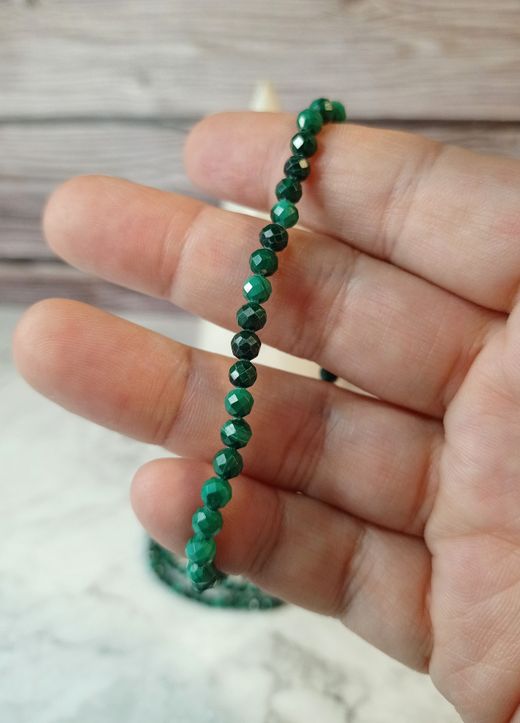 Pulsera de Malaquita facetada 4 mm