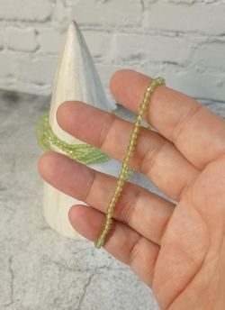 Pulsera de Olivino (Peridoto) facetada 3 mm