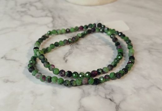 Pulsera de Rubí con Zoisita facetada 4 mm