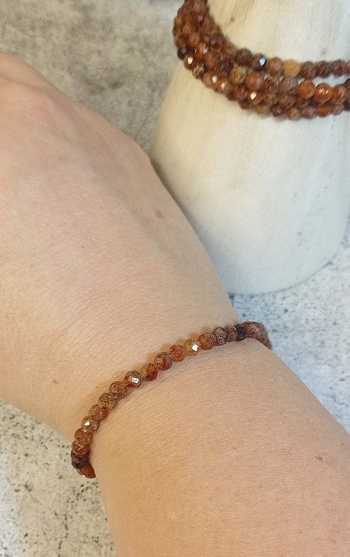 Pulsera Granate Hessonita facetada 4 mm