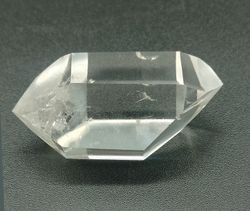 Punta de Cuarzo cristal de roca biterminado