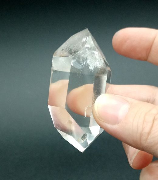 Punta de Cuarzo cristal de roca biterminado