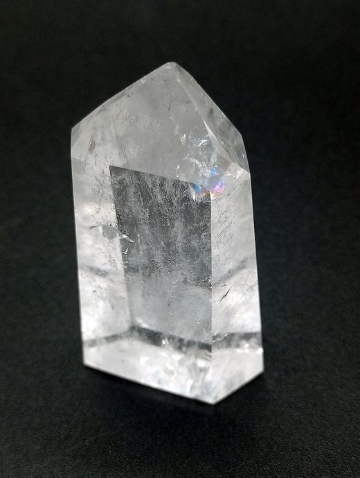 Punta de Cuarzo cristal de roca pulido