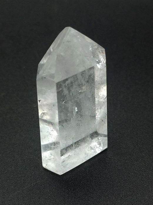 Punta de Cuarzo cristal de roca pulido