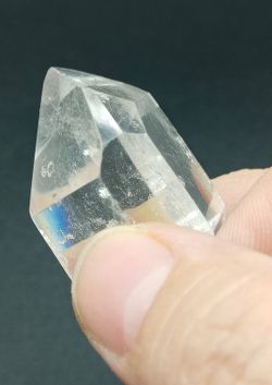 Punta de Cuarzo cristal pulida