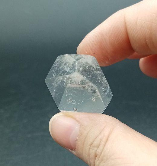 Punta de Cuarzo cristal pulida