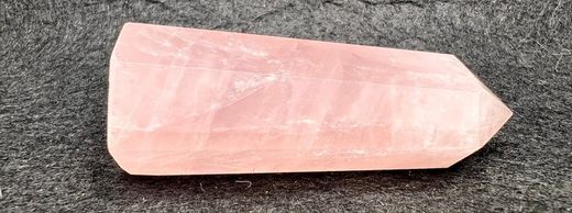 Punta de Cuarzo rosa
