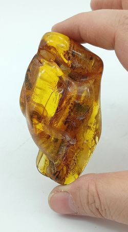 Resina fósil (Ámbar)