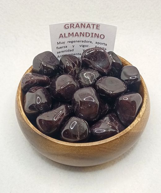 Rodado de Granate almandino