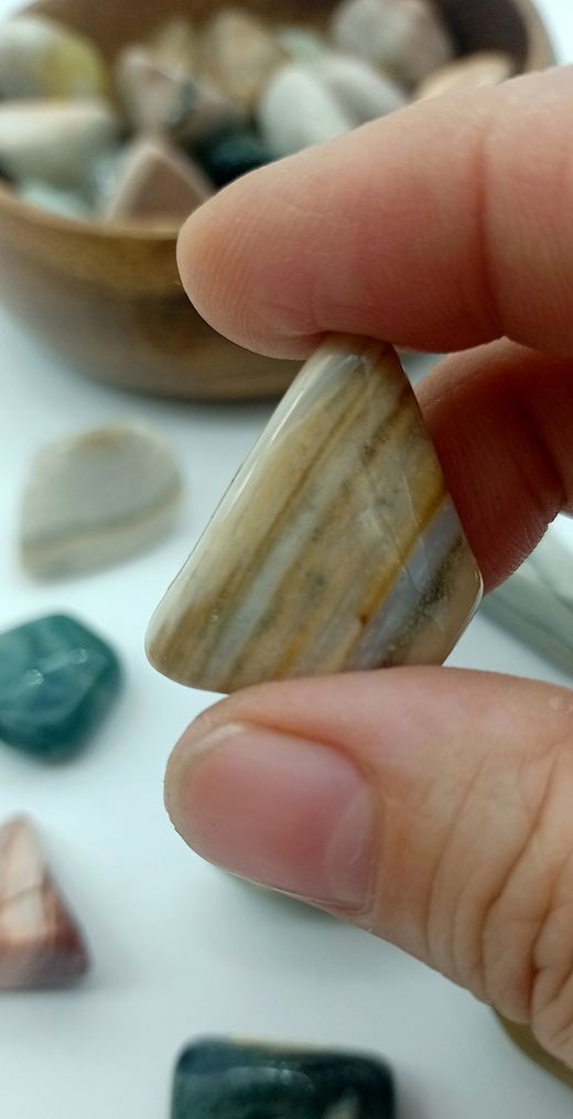 Rodados de Calcedonia de saturno