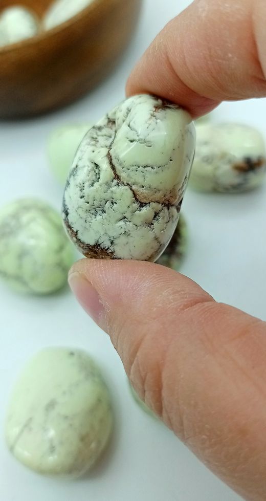 Rodados de Crisoprasa limón