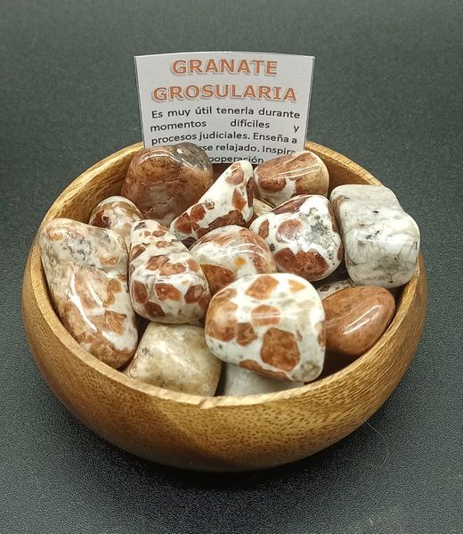 Rodados de Granate Grosularia