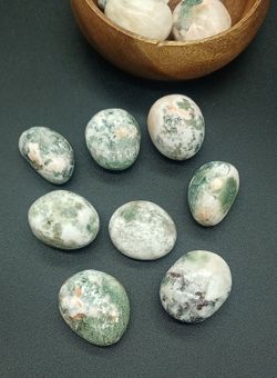 Rodados de Heulandita con Estilbita