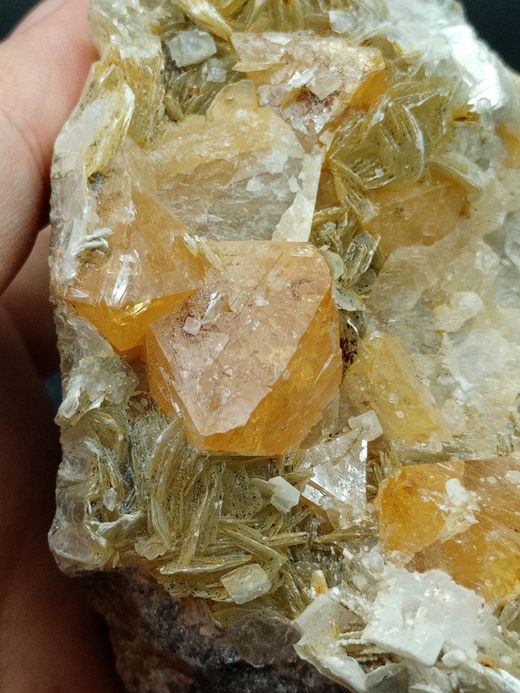 Scheelita cristales octaédricos