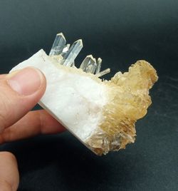 Selenita cristales sobre matriz