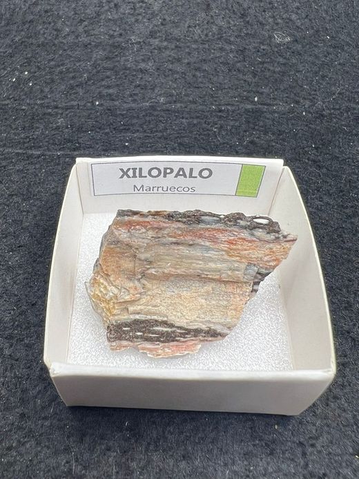 Minerales en cajita de 4x4. Serie verde
