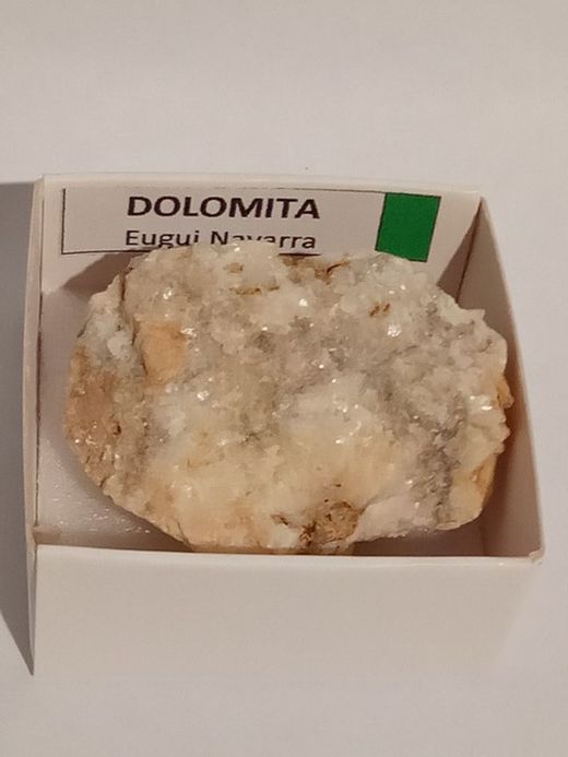 Minerales en cajita de 4x4. Serie verde