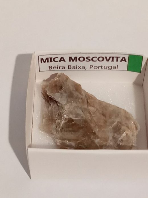 Minerales en cajita de 4x4. Serie verde