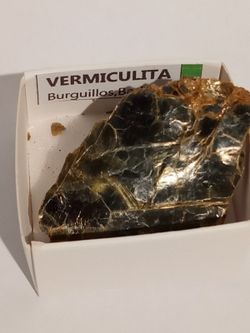 Minerales en cajita de 4x4. Serie verde