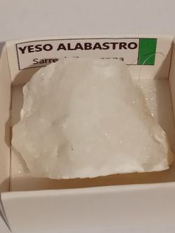 Minerales en cajita de 4x4. Serie verde