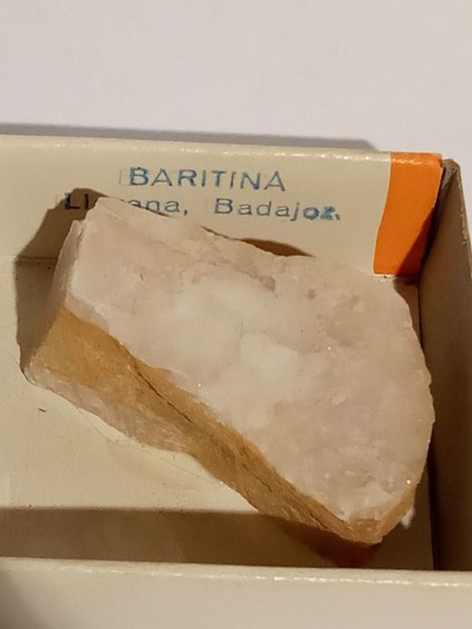 Minerales en cajita de 4x4. Serie verde