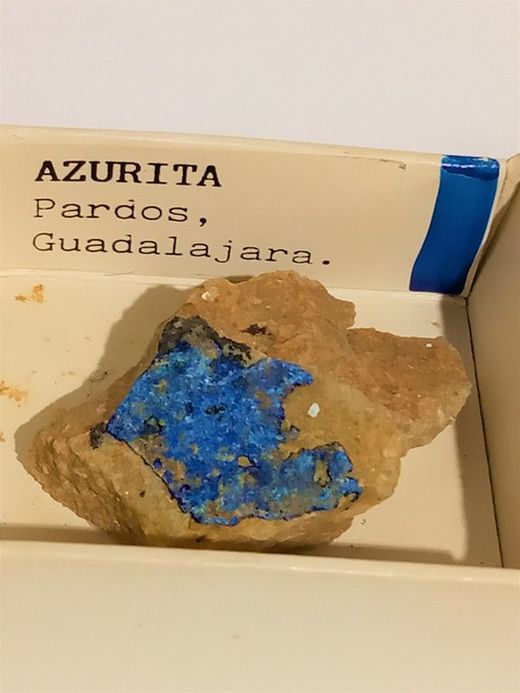 Minerales en cajita de 4x4. Serie verde