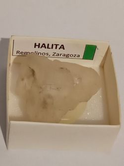 Minerales en cajita de 4x4. Serie verde
