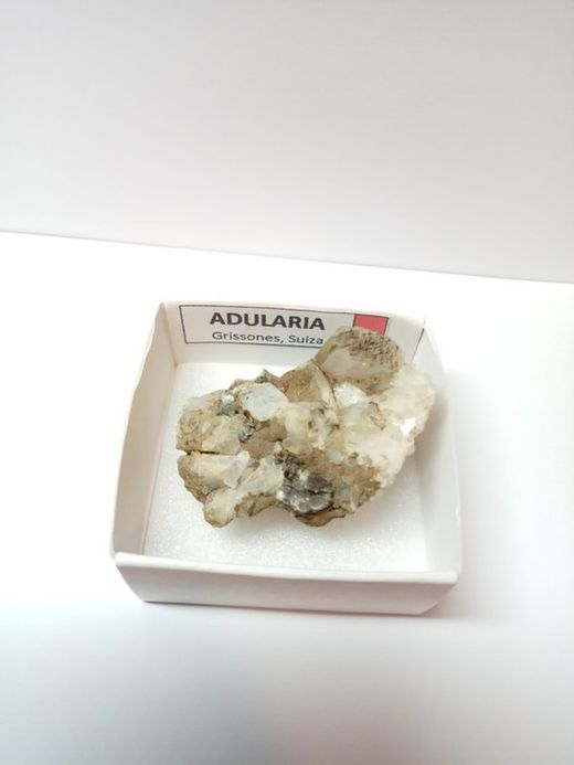 Minerales en cajita de 4x4. Serie roja.
