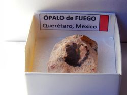 Minerales en cajita de 4x4. Serie roja.