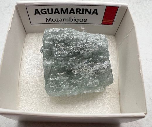 Minerales en cajita de 4x4. Serie roja.
