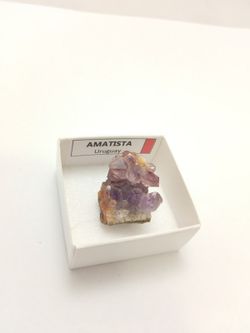 Minerales en cajita de 4x4. Serie roja.