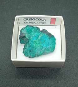 Minerales en cajita de 4x4. Serie roja.