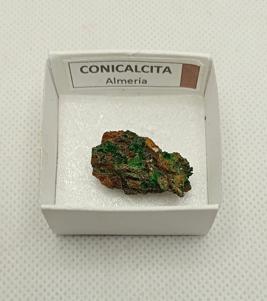 Minerales en cajita de 4x4. Serie roja.