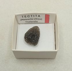 Minerales en cajita de 4x4. Serie roja.