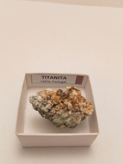 Minerales en cajita de 4x4