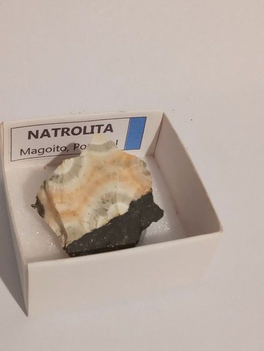 Minerales en cajita de 4x4