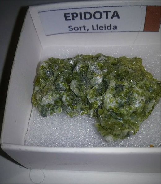 Minerales en cajita de 4x4