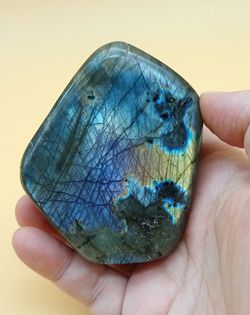 Totem de Labradorita