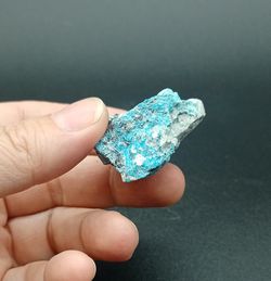 Turquesa en bruto con Pirita