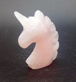 Unicornio cuarzo rosa