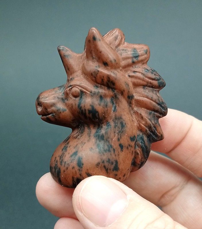 Unicornio Obsidiana Caoba