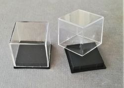 Urna de plástico 30x30x28 mm. base negra (Pack 50 unidades)