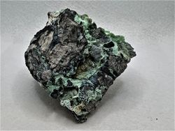 Variscita masa compacta