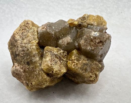 Vesubiana con granate grosularia