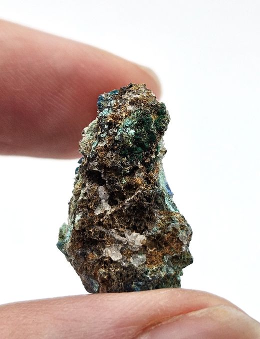 Veszelyita cristales en geoda