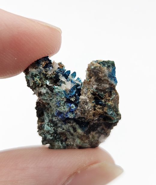 Veszelyita cristales en geoda