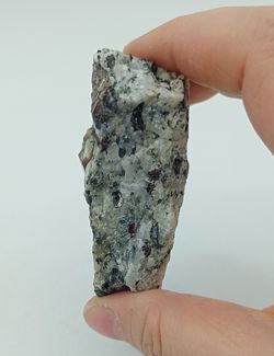 Zircón en Flogopita